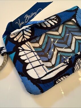 NWOT Zip ID Case w/Keyring by Vera Bradley, retired “Blue Bayou” print